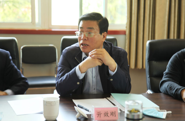 “氣力輸送連續(xù)供料關(guān)鍵設(shè)備”科技成果評價會在章丘豐源隆重舉行 “氣力輸送連續(xù)供料關(guān)鍵設(shè)備”科技成果評價會在章丘豐源隆重舉行