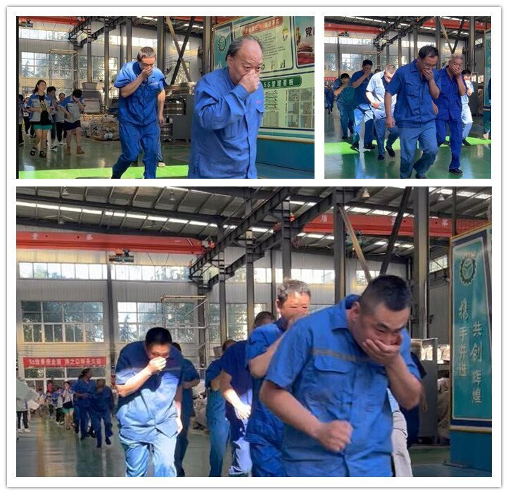 進行消防應(yīng)急疏散演練。